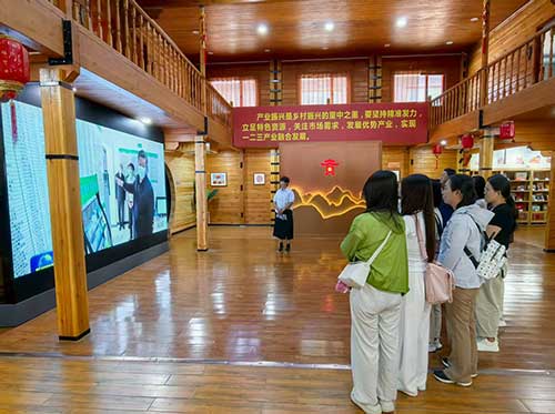 河北政法職業(yè)學(xué)院思政課教師塞罕壩實(shí)踐研修：以綠色足跡書寫育人新篇