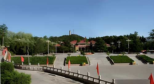 西柏坡干部培訓學院重走趕考路